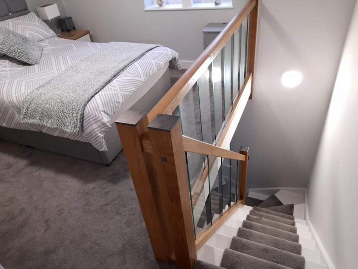 Outstanding Modern 1-Bed House In Chippenham Chippenham (Wiltshire) Bagian luar foto