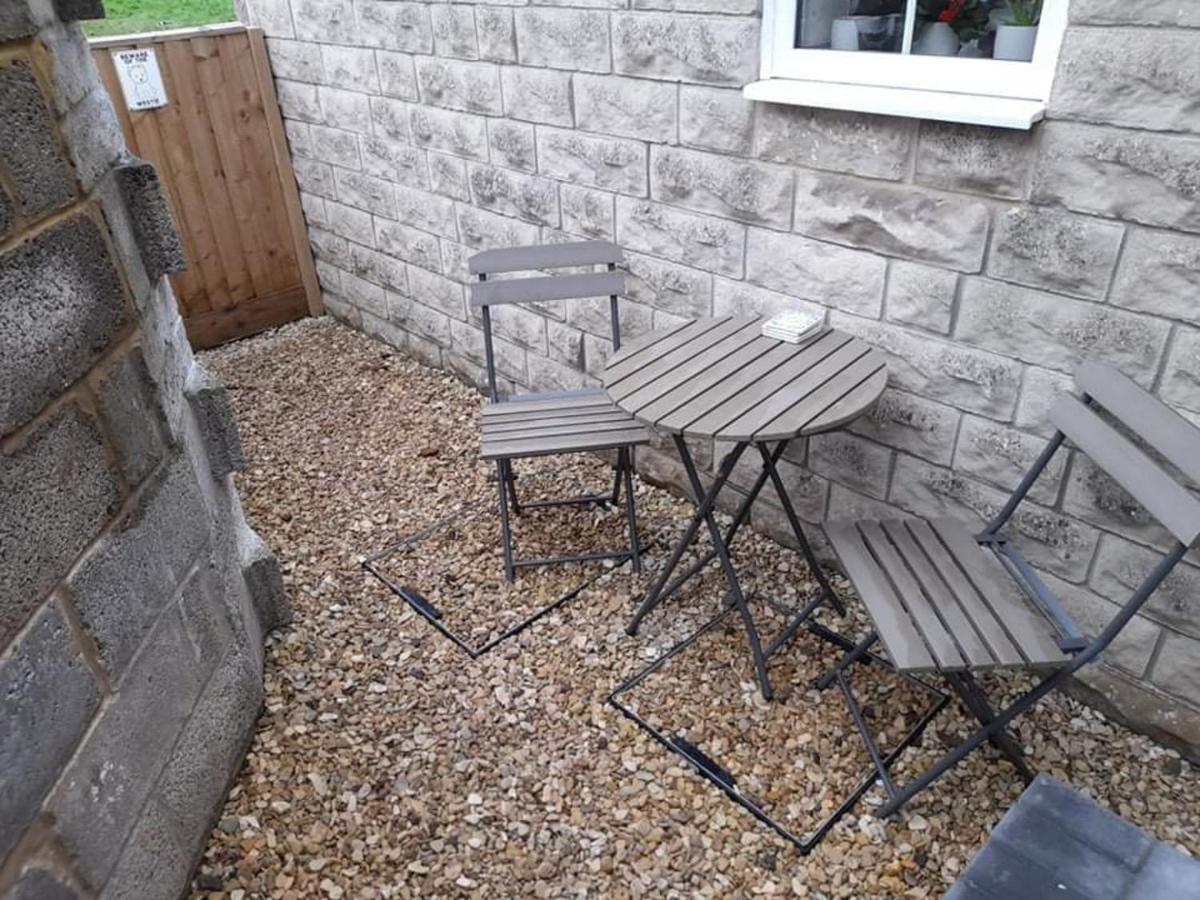 Outstanding Modern 1-Bed House In Chippenham Chippenham (Wiltshire) Bagian luar foto